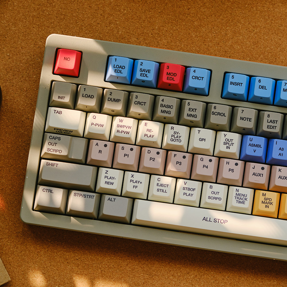 FBB Keycaps S9000 Retro Style  - Retro Gaming Keycaps review and price